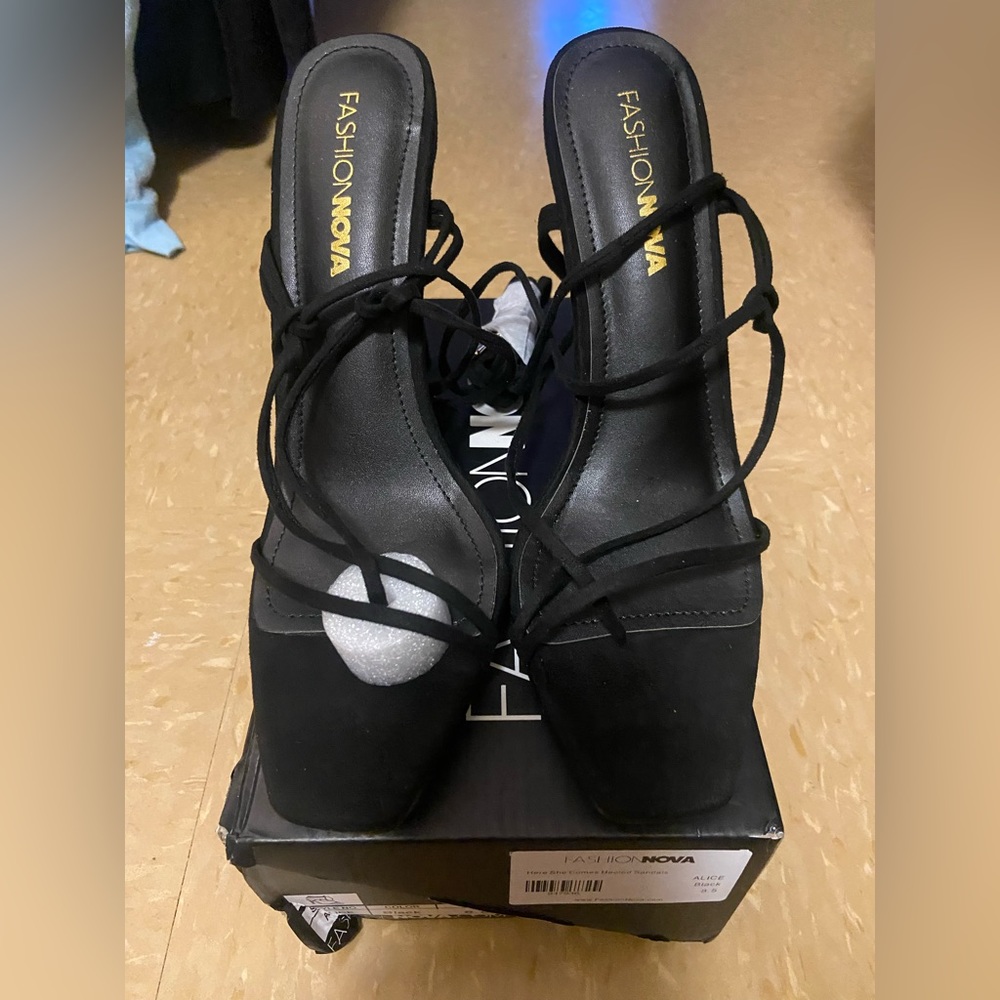 black fashion nova heels